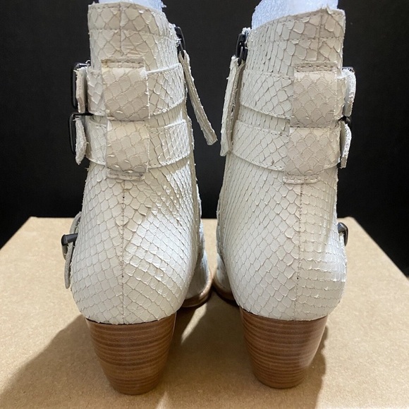 Matisse Harvey White Leather Double Buckle Boots Size Women Size 6.5 - Picture 5 of 9